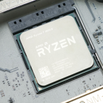 AMD le roba la cartera a Intel con Ryzen: crece más de un 10% en cuota, esto se anima