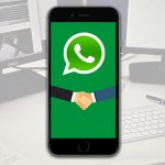 WhatsApp Business ya está en pruebas en España: cómo funciona y las diferencias entre perfil normal y de empresa