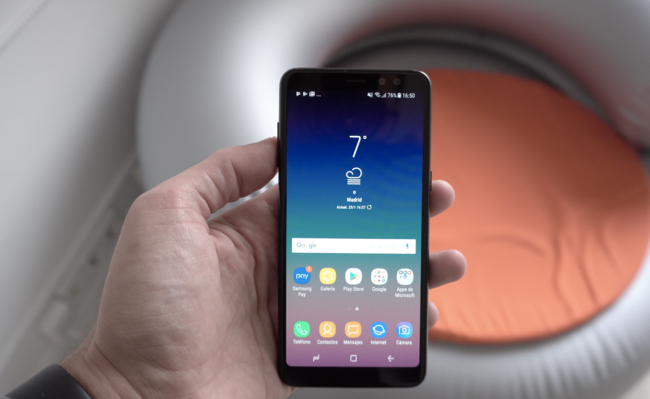 Pantalla del Galaxy A8
