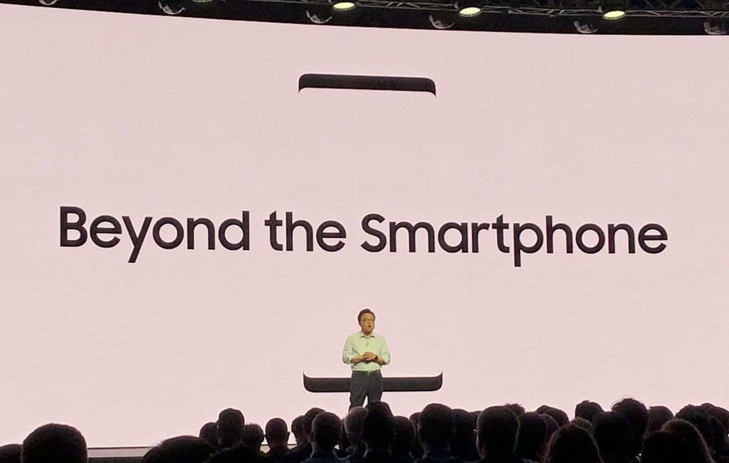 El smartphone plegable de Samsung será una tablet que podremos poner en nuestro bolsillo, según el CEO de la compañía