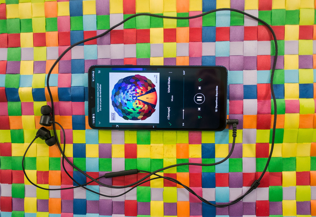 Arranca la primera ronda de rumores del supuesto LG G8, que estrenaría cámara 3D y tendría pantalla con 'notch de gota'