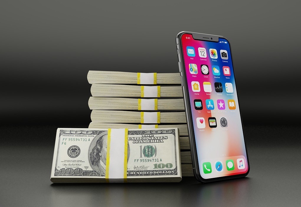 Apple confirma que el iPhone se está vendiendo menos de lo que esperaban: una caída de hasta 9.000 millones de dólares