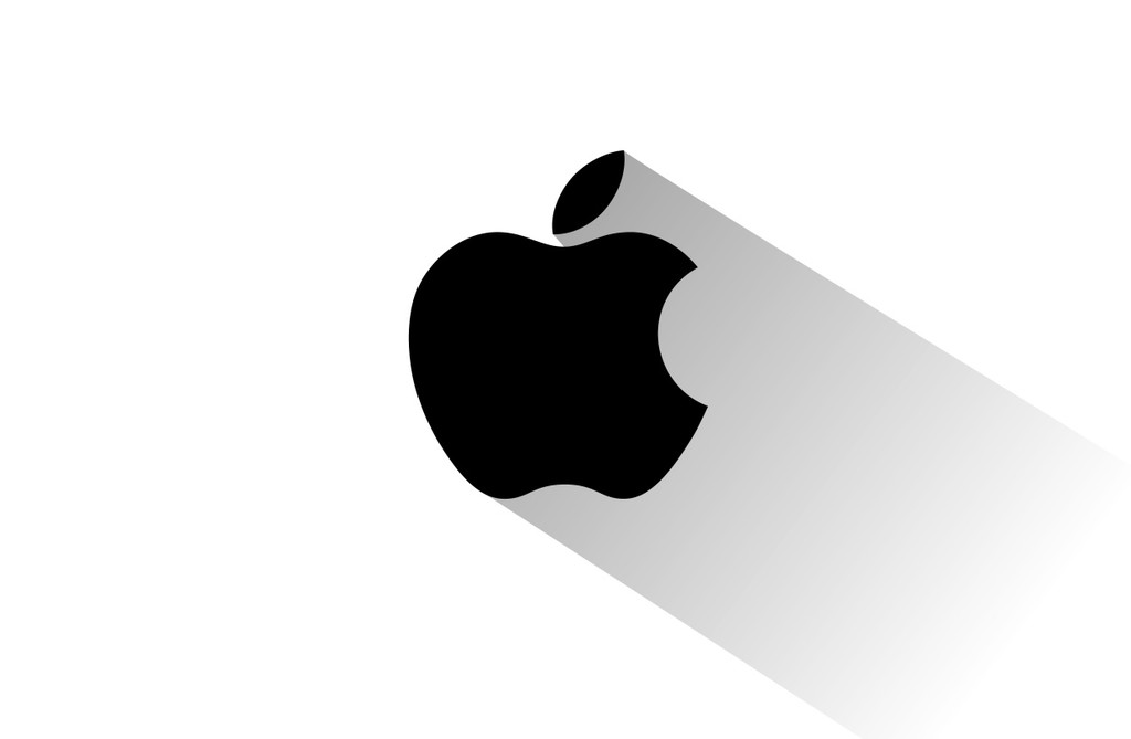 Apple (probablemente) no bajará el precio del iPhone porque (casi) nunca lo ha hecho: la historia habla por sí sola