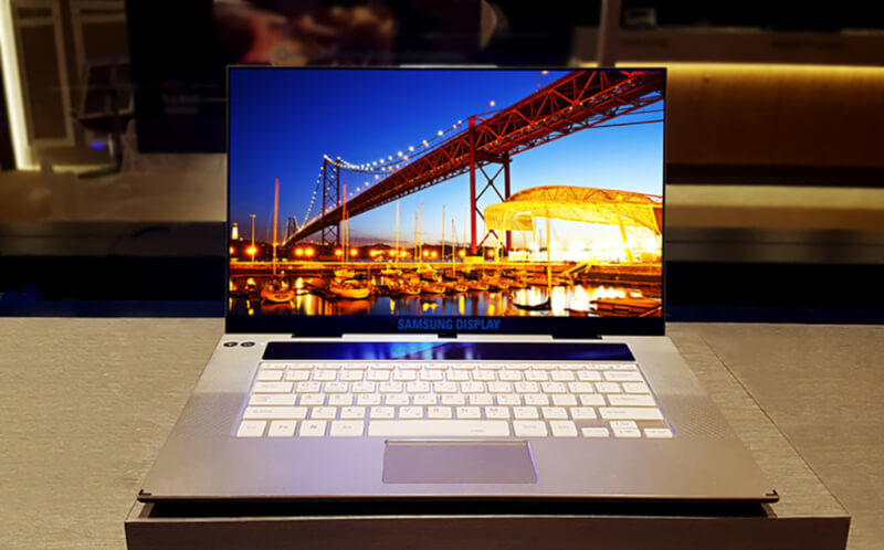 Samsung nos muestra el primer panel OLED del mundo de 15,6 pulgadas con resolución 4K diseñado para portátiles